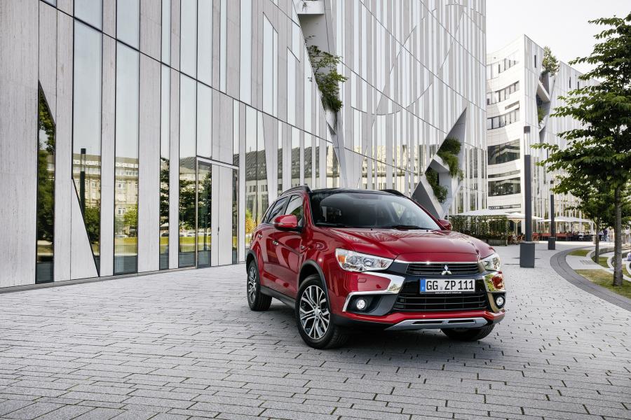  Mitsubishi ASX 2016 года  (фото 9 из 50)